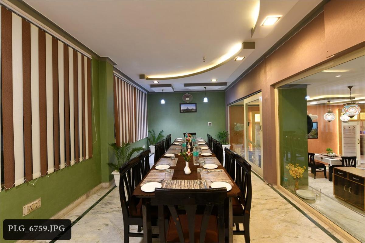 Hotel Chanakya 아그라 외부 사진